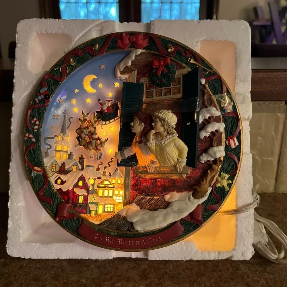 Bradford Exchange To My Wandering Eyes Lighted Christmas Plate decoration